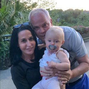 Meet your Posher, Cynthia